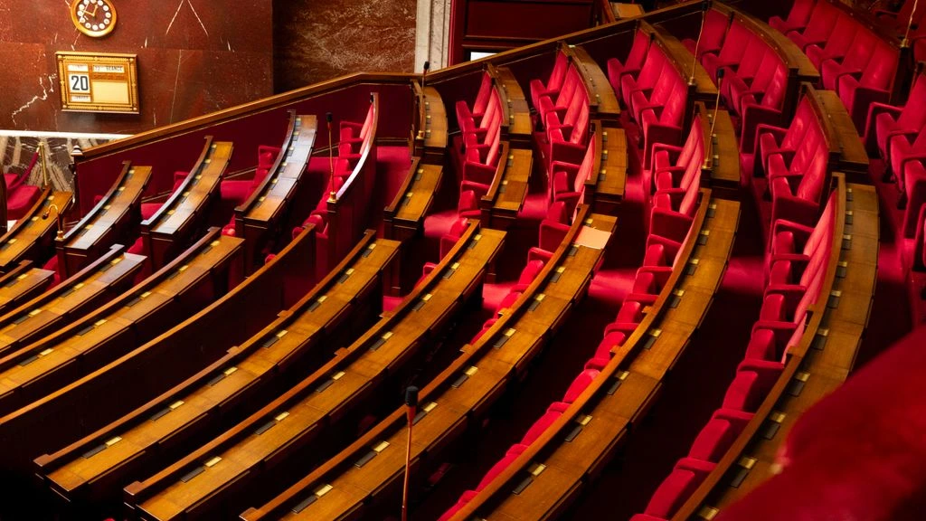 Salón del Congreso argentino con la Cámara de Diputados vacía al término de una sesión